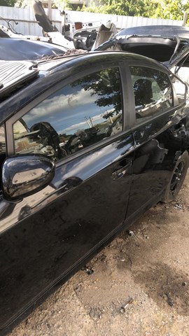 Стекло водительской двери 6810247071 TOYOTA