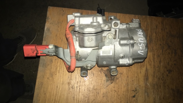 8837076010 TOYOTA Компрессор кондиционера купить в Николаев