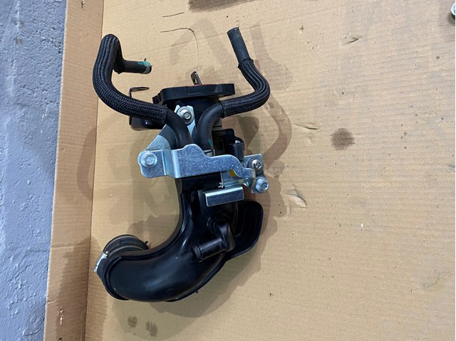 NISSAN 165766RC3B Патрубок дроссельной заслонки в наличии Ирпень