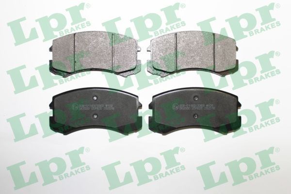 Передние тормозные колодки 05P826 LPR