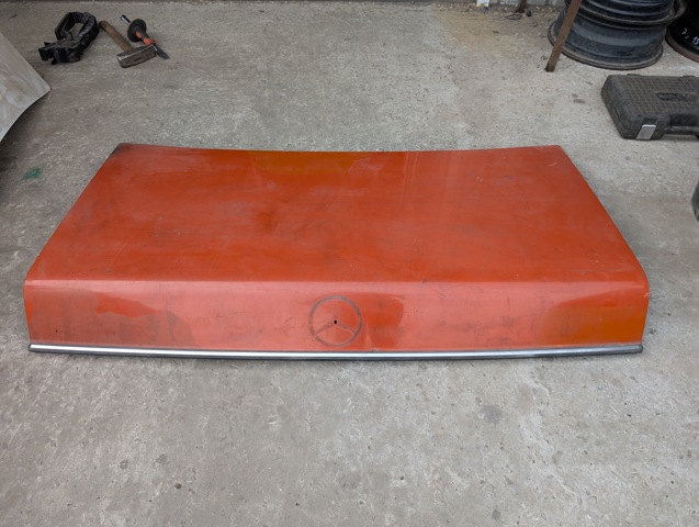 Крышка багажника A1237500675 MERCEDES
