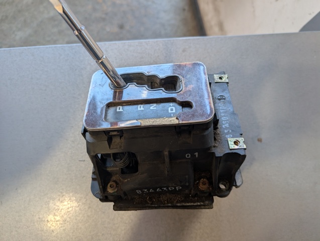 Рычаг переключения передач A1632600709 MERCEDES