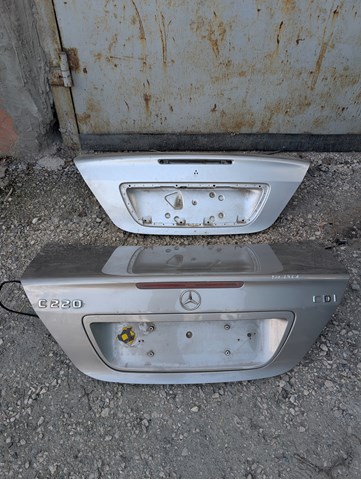 Крышка багажника A2037500675 MERCEDES
