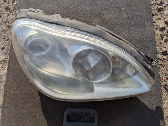 A2208203861 MERCEDES Правая фара купить в Николаев
