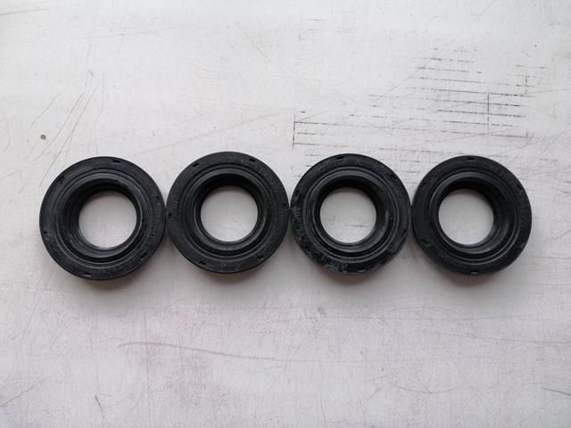 03L103070A VAG Кольцо уплотнительное свечного колодца купить в Полтава
