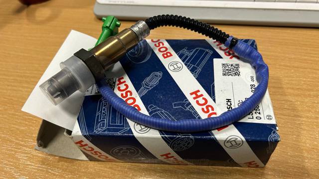 BOSCH 0258006028 Лямбда-зонд, датчик кислорода до катализатора правый в наличии Сумы