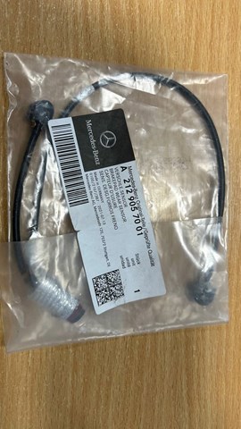 MERCEDES 2129057001 Датчик износа тормозных колодок передний в наличии Черкассы