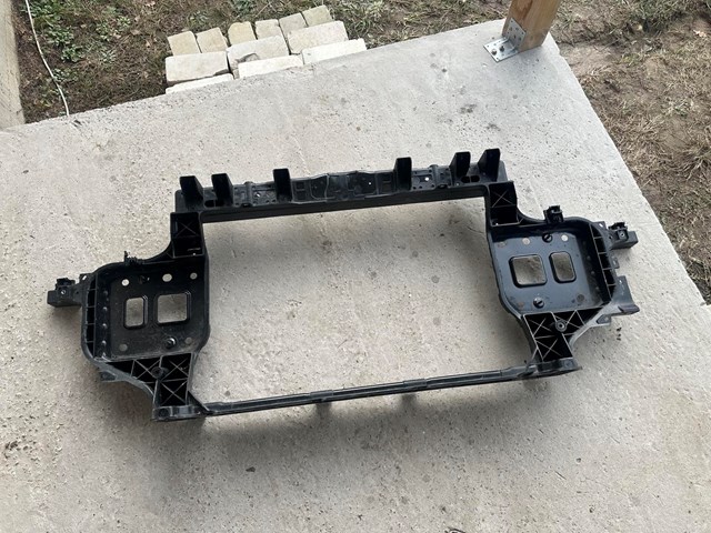 Рамка передней панели 64101GI000 HYUNDAI