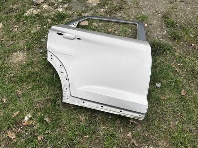Задняя правая дверь 77004D3000 HYUNDAI