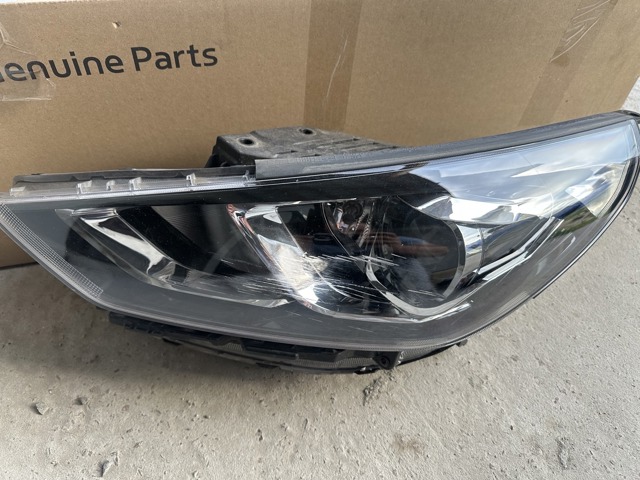 Вставка фары левой 92101G4510 HYUNDAI