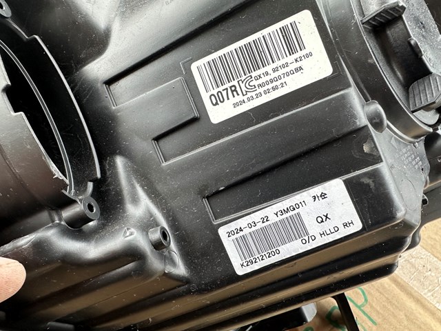 HYUNDAI 92102K2100 Фара правая в наличии Львов