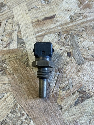 BOSCH 0280130032 Датчик температуры охлаждающей жидкости (включения вентилятора радиатора) в наличии Винница