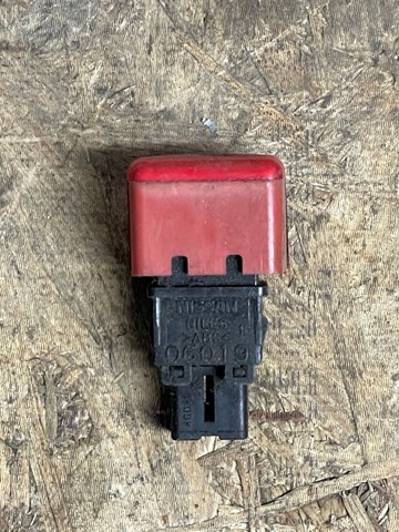 NISSAN 25290AX000 Кнопка аварийки в наличии Тернополь