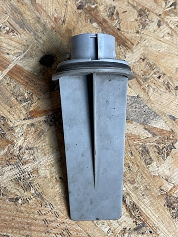 Цоколь лампы в фару 3B0953123C VAG