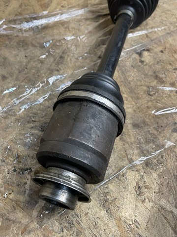 HONDA 44305SMGG00 Полуось (привод) передняя правая в наличии Николаев