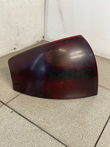 Задняя левая фара 4B5945095 VAG