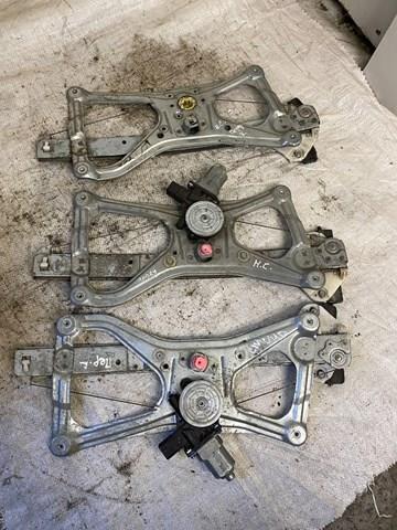 Стеклоподъемник передней двери 72250SNAA01 HONDA
