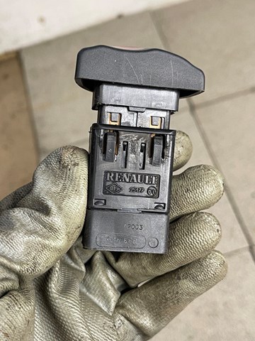 7700435536 RENAULT Кнопка аварийки купить в Киев