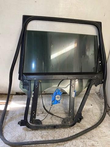  Механизм стеклоподъемника правой задней двери 7L0839462 VAG
