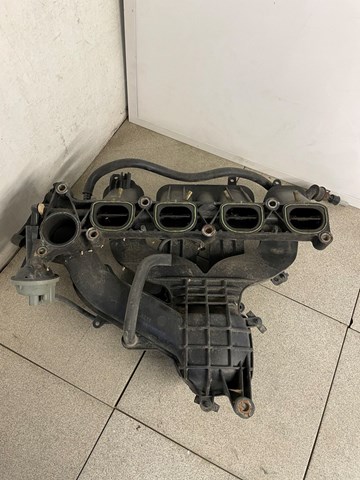 MAZDA LF2513100C Коллектор впускной в наличии Львов