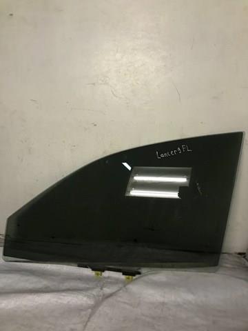 Стекло передней двери, левой MR525731 MITSUBISHI