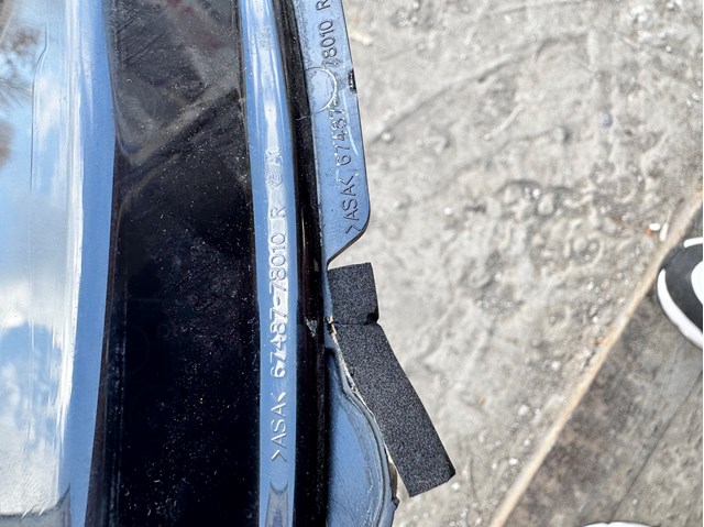 TOYOTA 6748778010 Стекло-форточка двери задней правой в наличии Ровно