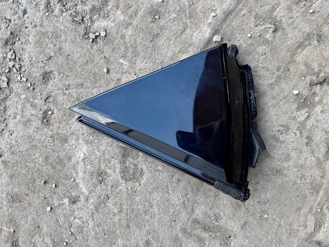 Окно надставки двери задней 6748778010 TOYOTA