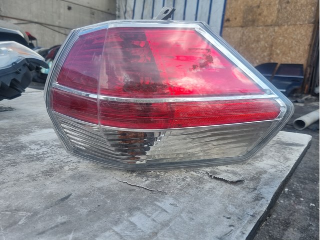 Фонарь задний правый, внешний 265505HA0A NISSAN