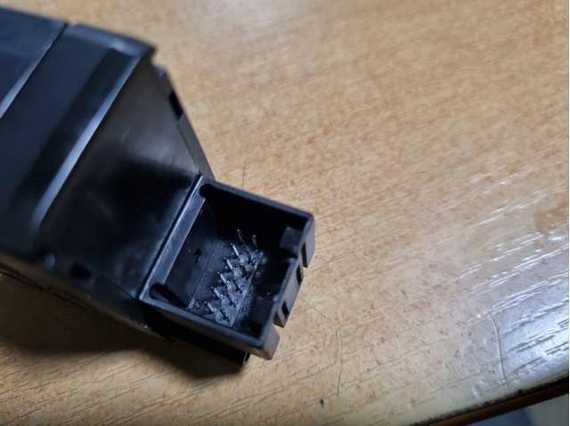VAG 4G1927225C Клавиша электромеханического стояночного тормоза в наличии Павлоград