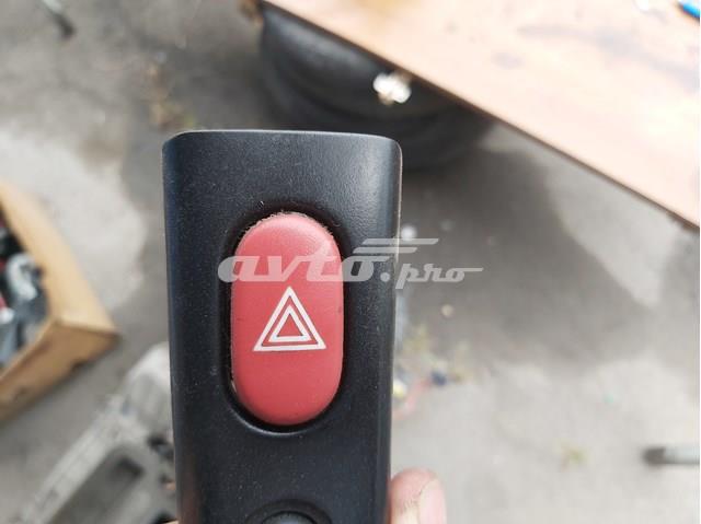7700822955 RENAULT Кнопка включения аварийного сигнала купить в Черновцы