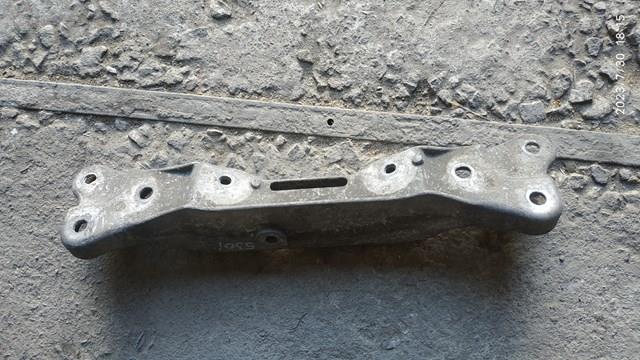 Крепление коробки передач 22321092477 BMW
