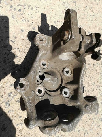31216760954 BMW Цапфа (поворотный кулак) передний правый купить в Сумы