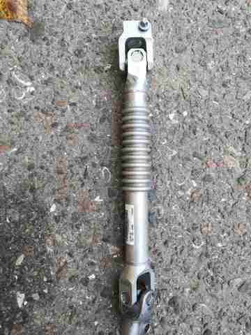 Вал рулевой колонки, нижний 32306870809 BMW