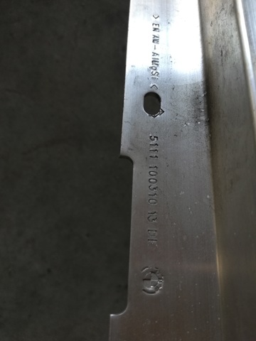 Шина бампера переднего 51117378727 BMW