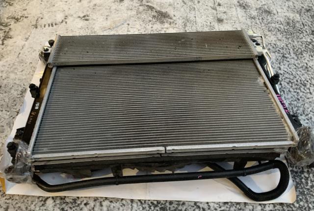 HYUNDAI 253E0GI100 Радиатор в наличии Ирпень