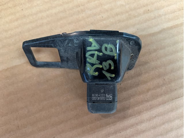 Камера заднего вида 8679042030 TOYOTA