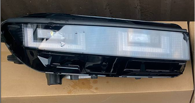 92102GI110 HYUNDAI Правая фара купить в Хмельницкий