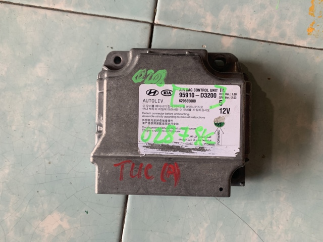95910D3200 HYUNDAI купить в Украина