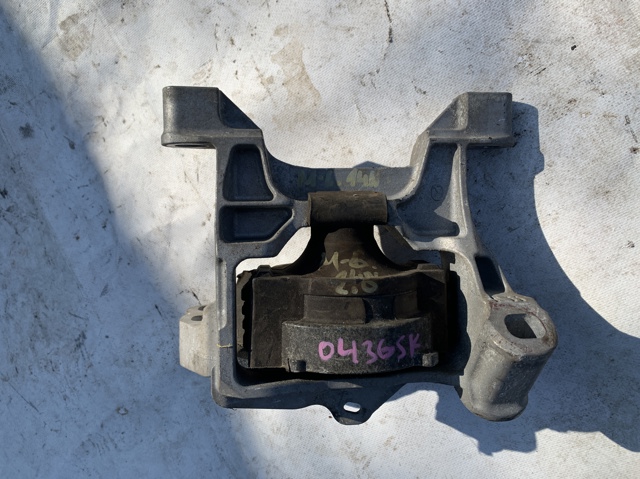 GHS439060 Mazda Подушка (опора) двигателя правая