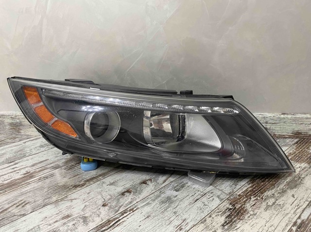 921024U650 HYUNDAI Правая фара купить в Одесса