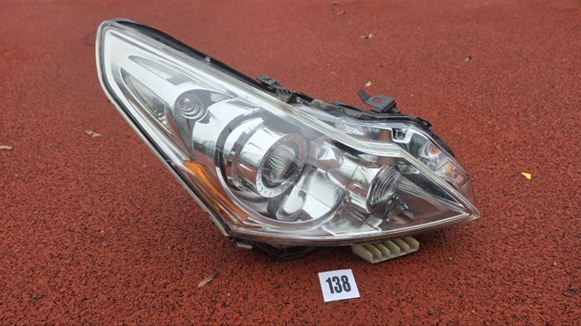 Фара правая 260101NM0C NISSAN