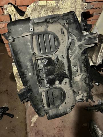Детали пола (основание кузова или пол) A1665200323 MERCEDES