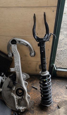 Рычаг передней подвески верхний, правый A1673301400 MERCEDES