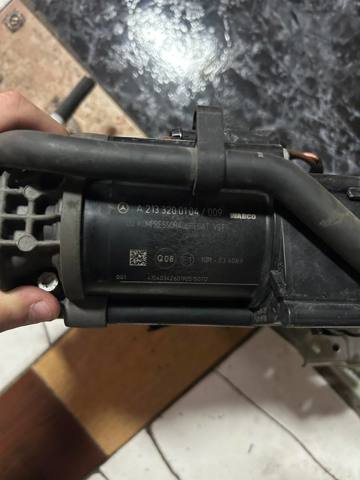 A2133200104 MERCEDES Компрессор пневмоподкачки (амортизаторов) купить в Ирпень