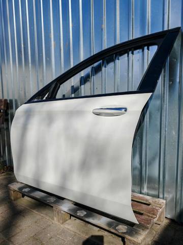 Водительская дверь Mercedes E