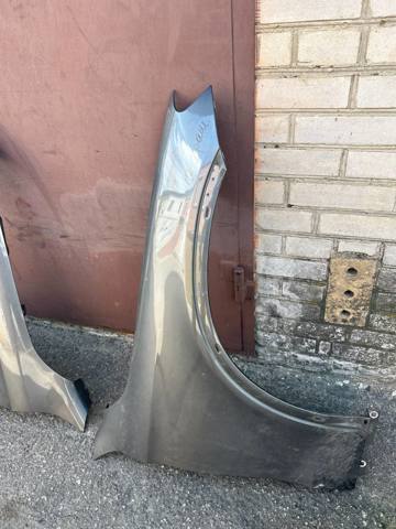 Правое крыло A2538800218 MERCEDES