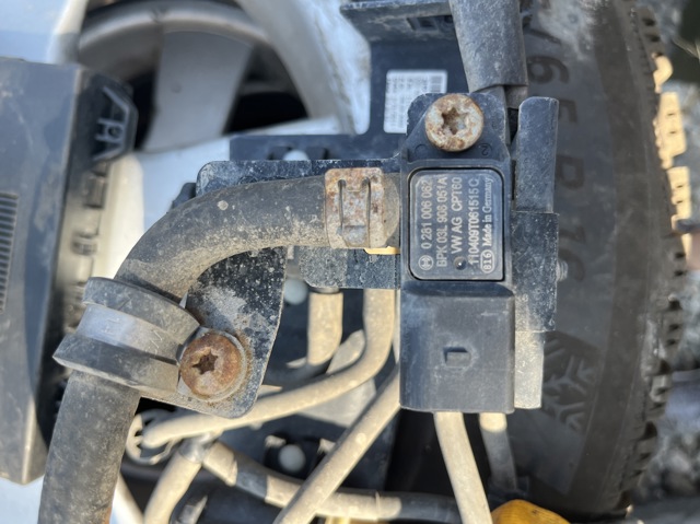 Датчик давления выхлопных газов 03L906051A VAG