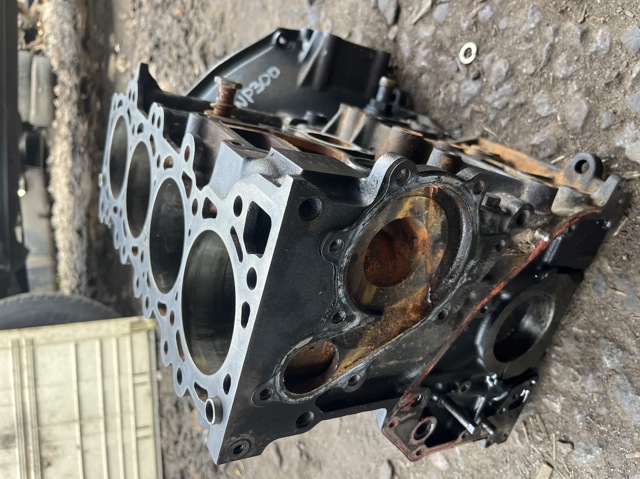 Блок двигателя 11000VK50A NISSAN