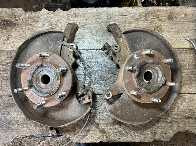 Ось передняя и поворотные кулаки 1456021 FORD