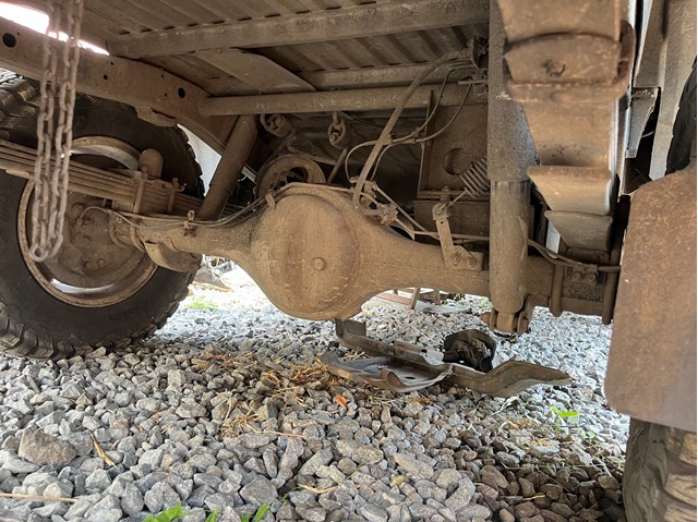 Картер среднего моста и кожух полуосевой 1554958 FORD